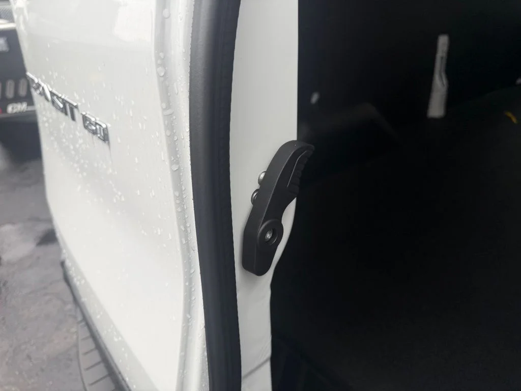 New 2025 Oxford White Ford Cargo Van image 39