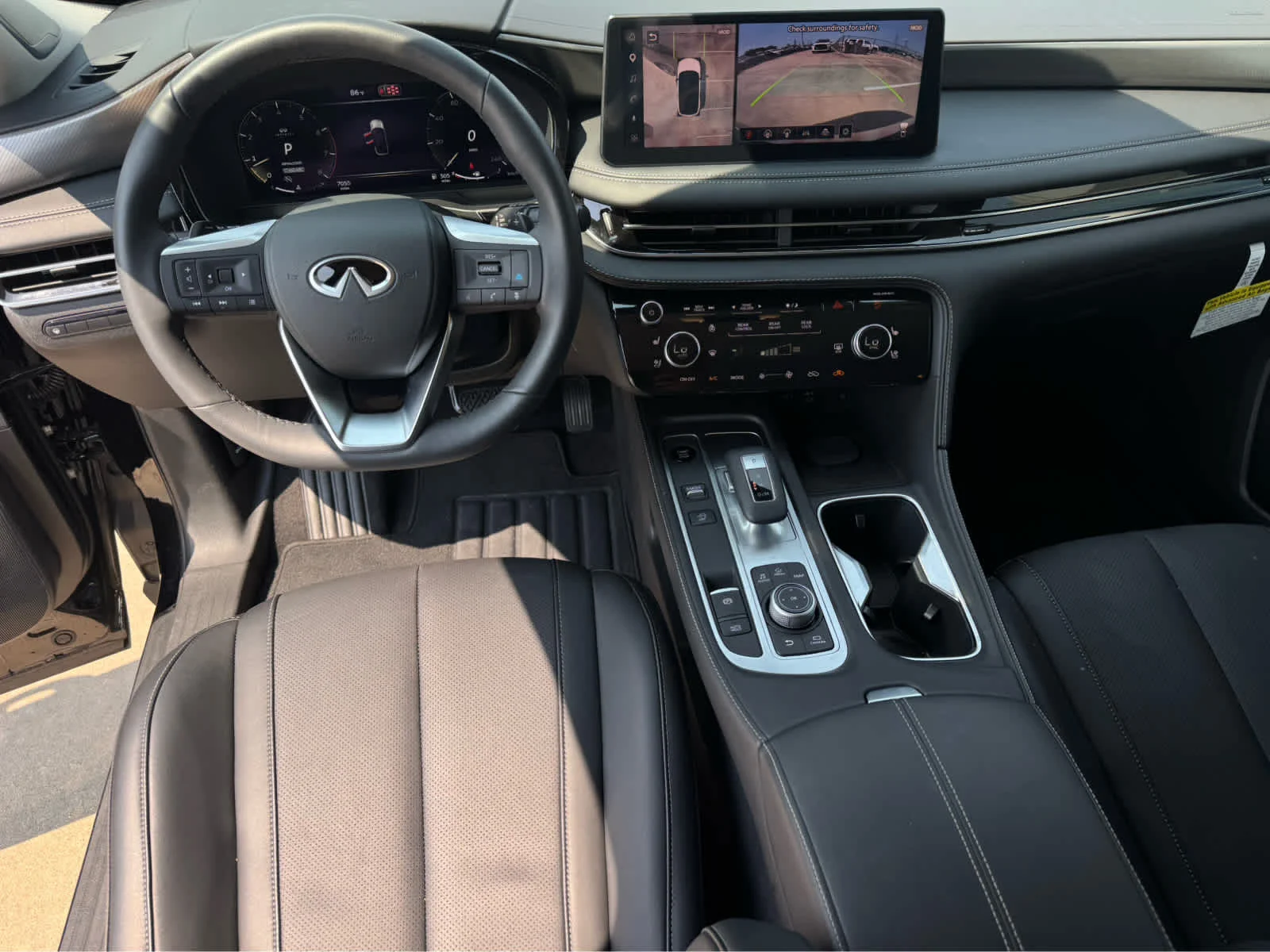 Certified Used 2027 Mineral Black INFINITI LUXE image 22