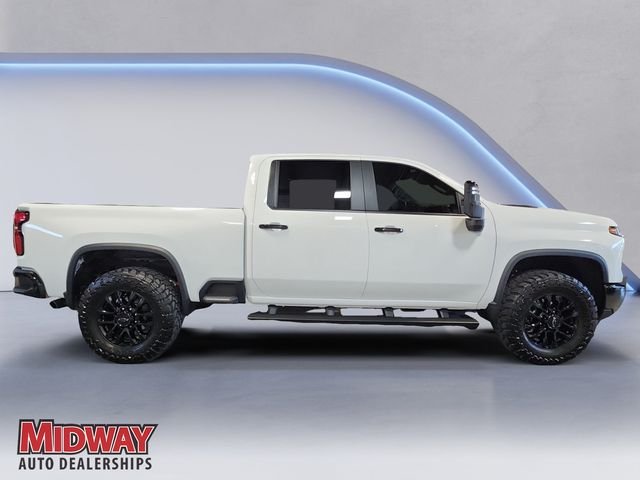 Used 2026 White Chevrolet LT image 6