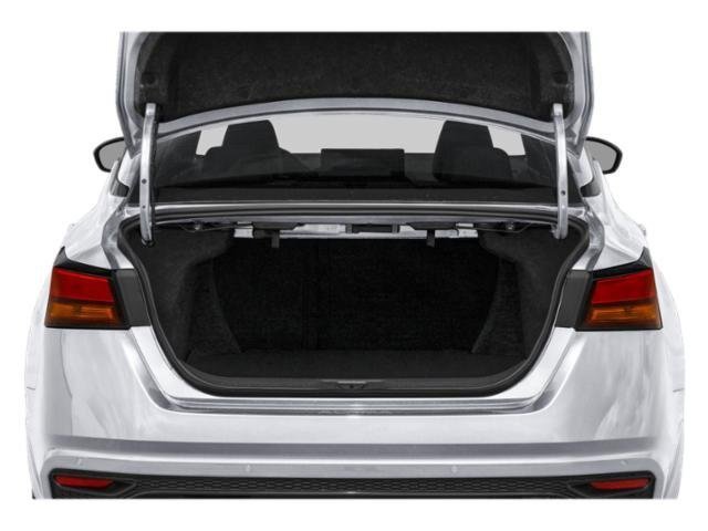 2025 Nissan Altima SR - Photo 13