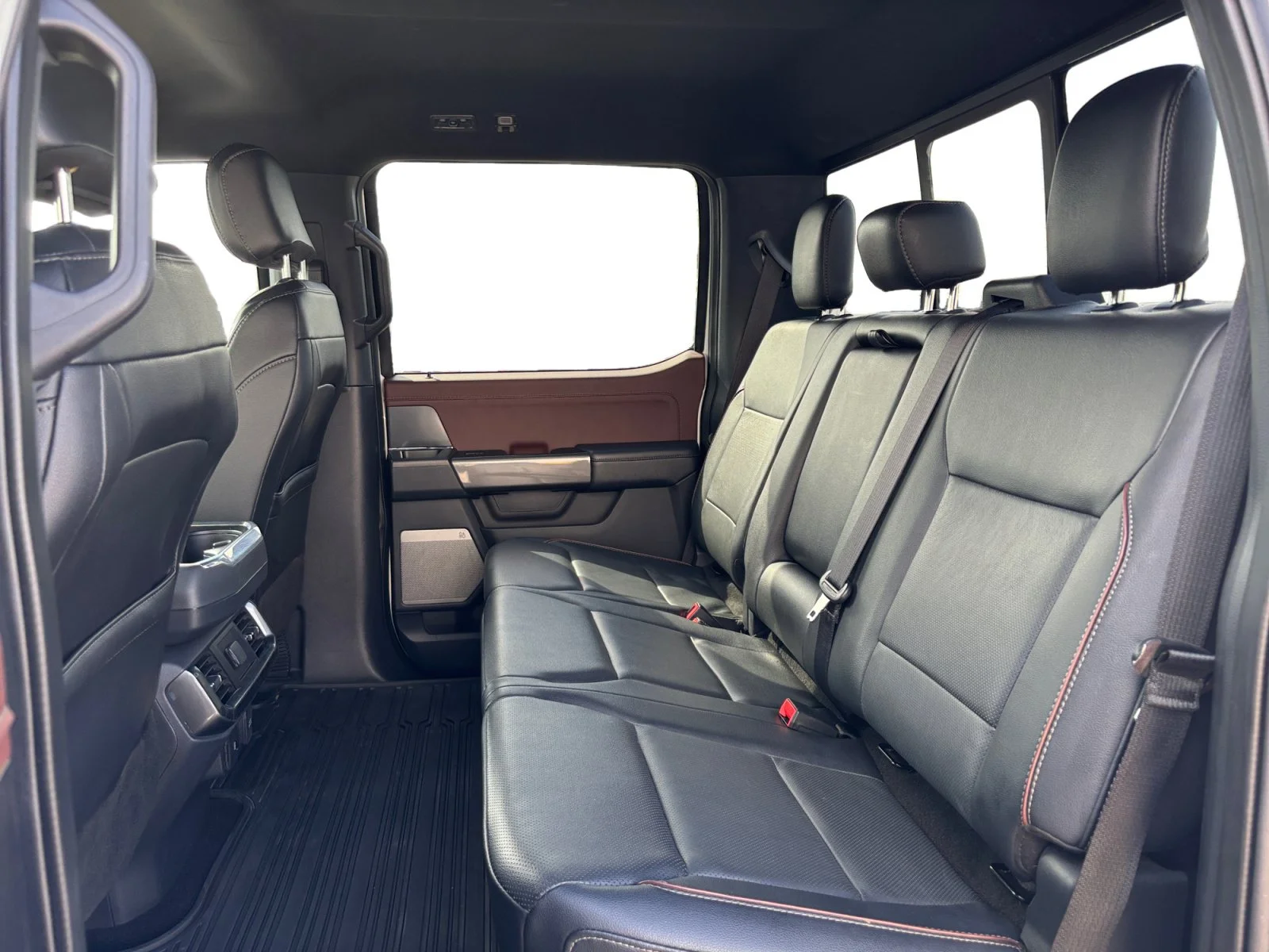 Used 2023 White Ford LARIAT image 16