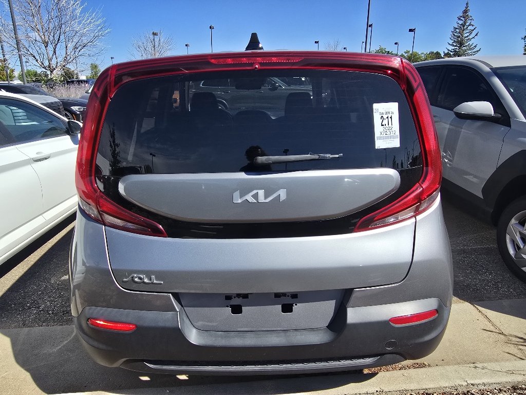 Used 2022 Steel Gray Kia LX image 15