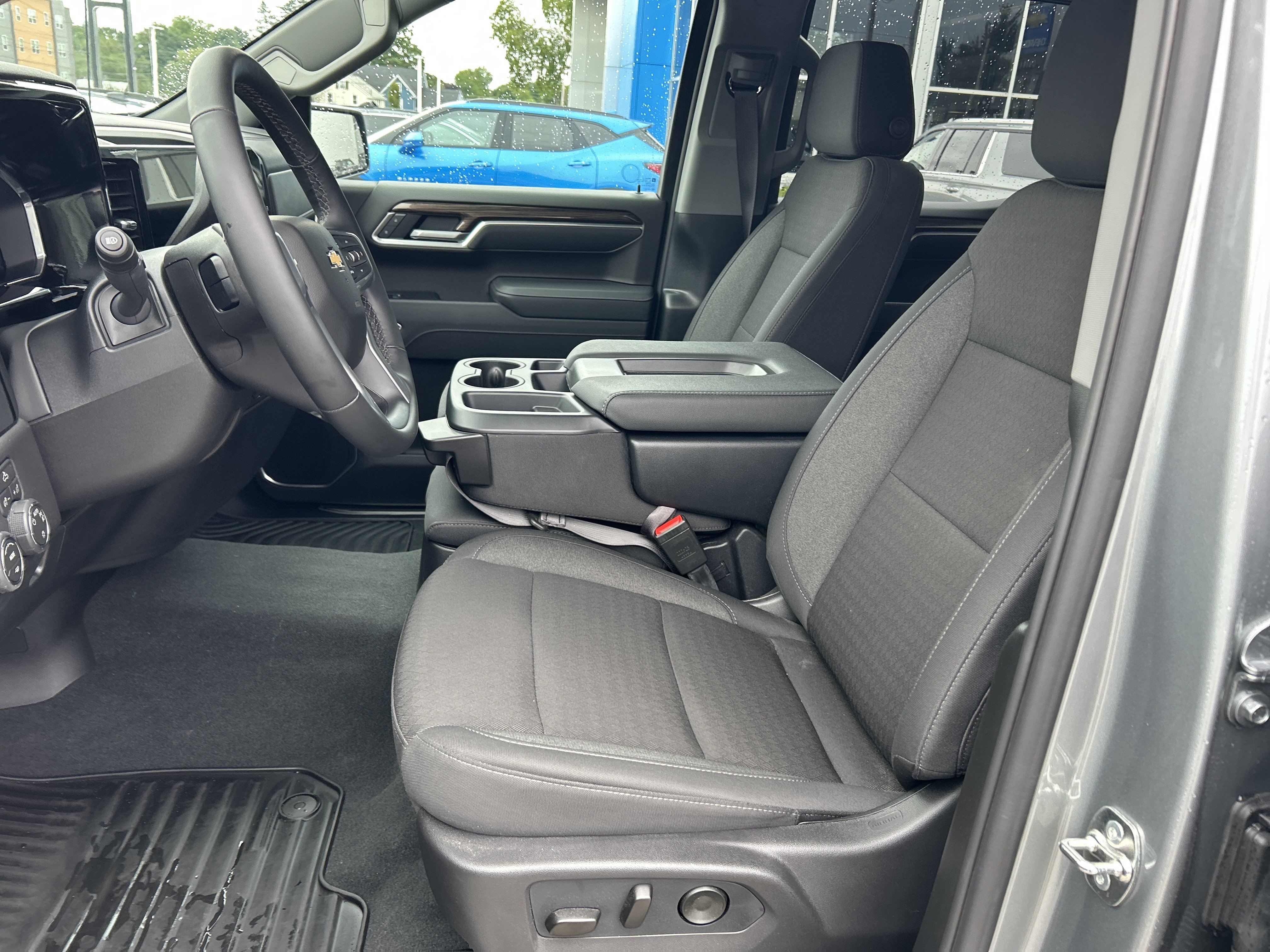 2026 Chevrolet Silverado 1500 LT - Photo 9