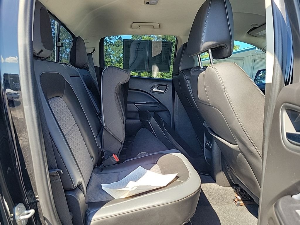 Used 2019 Black Chevrolet Z71 image 11