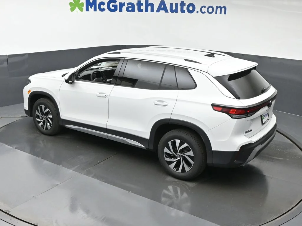 New 2026 Pure White Volkswagen 2.0T S image 19