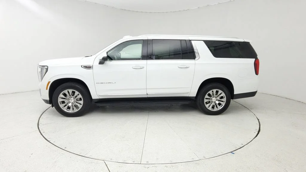 Certified Used 2025 Summit White GMC Denali image 4