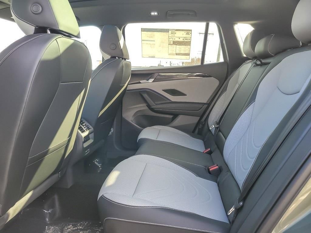 New 2026 Avocado Green w/Deep Black Roof Volkswagen 2.0T SE R-Line Black image 10