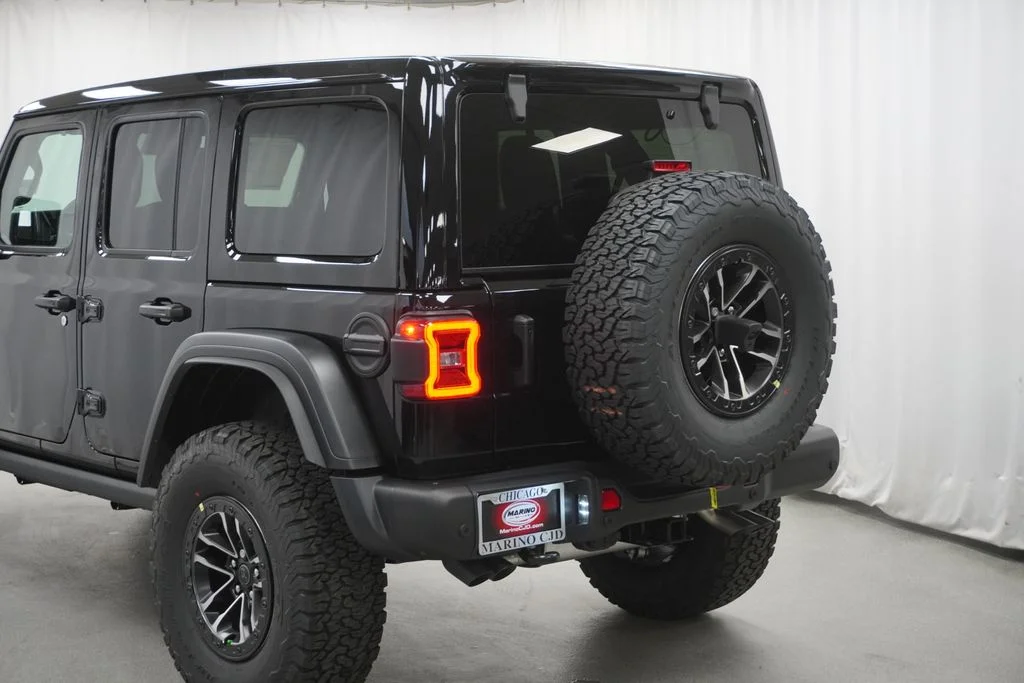 New 2026 Black Clear-Coat Exterior Paint Jeep Moab 392 image 12