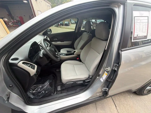 Used 2020 Silver Honda LX image 19
