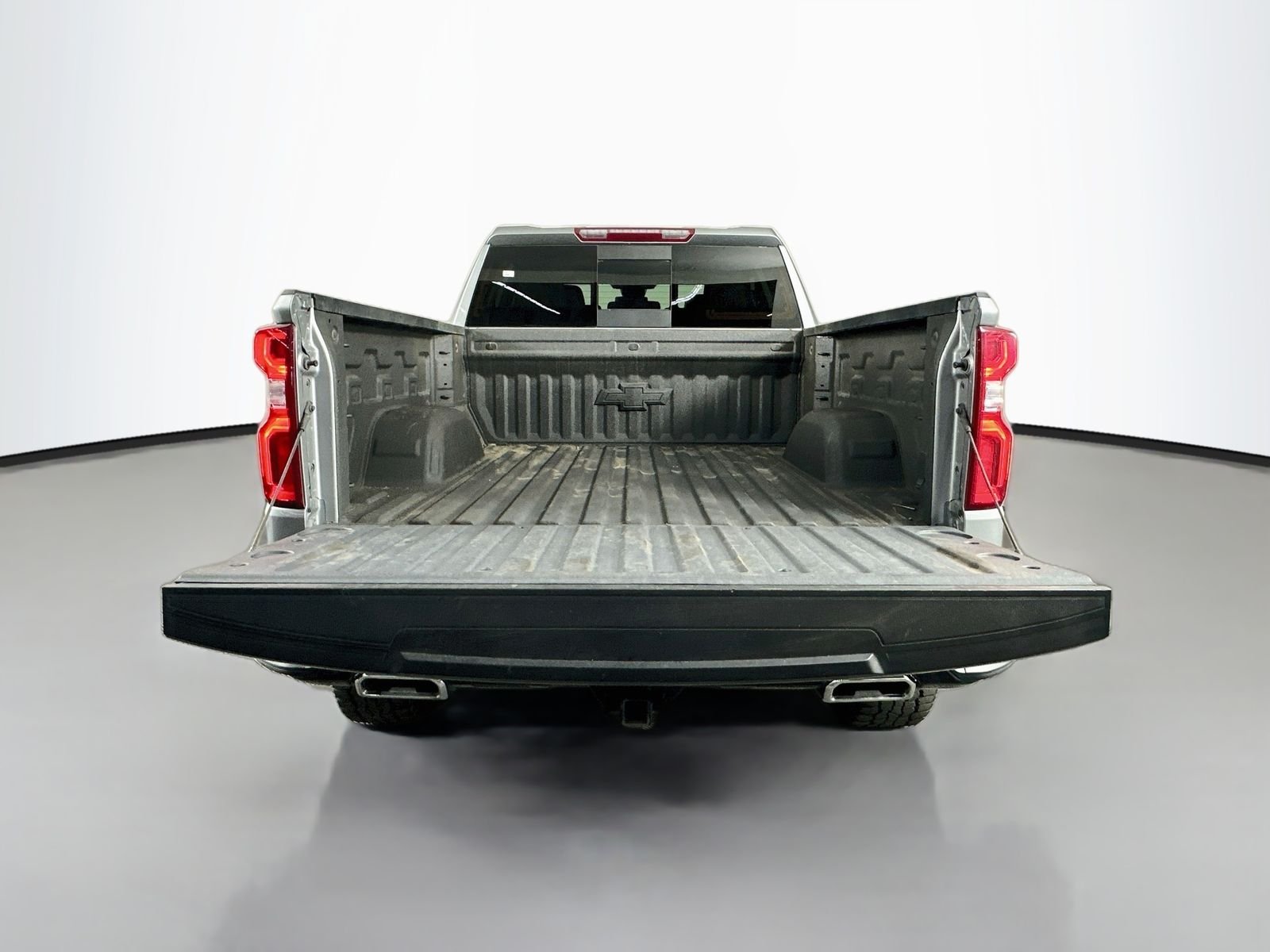 Used 2024 Sterling Gray Metallic Chevrolet LT Trail Boss image 28