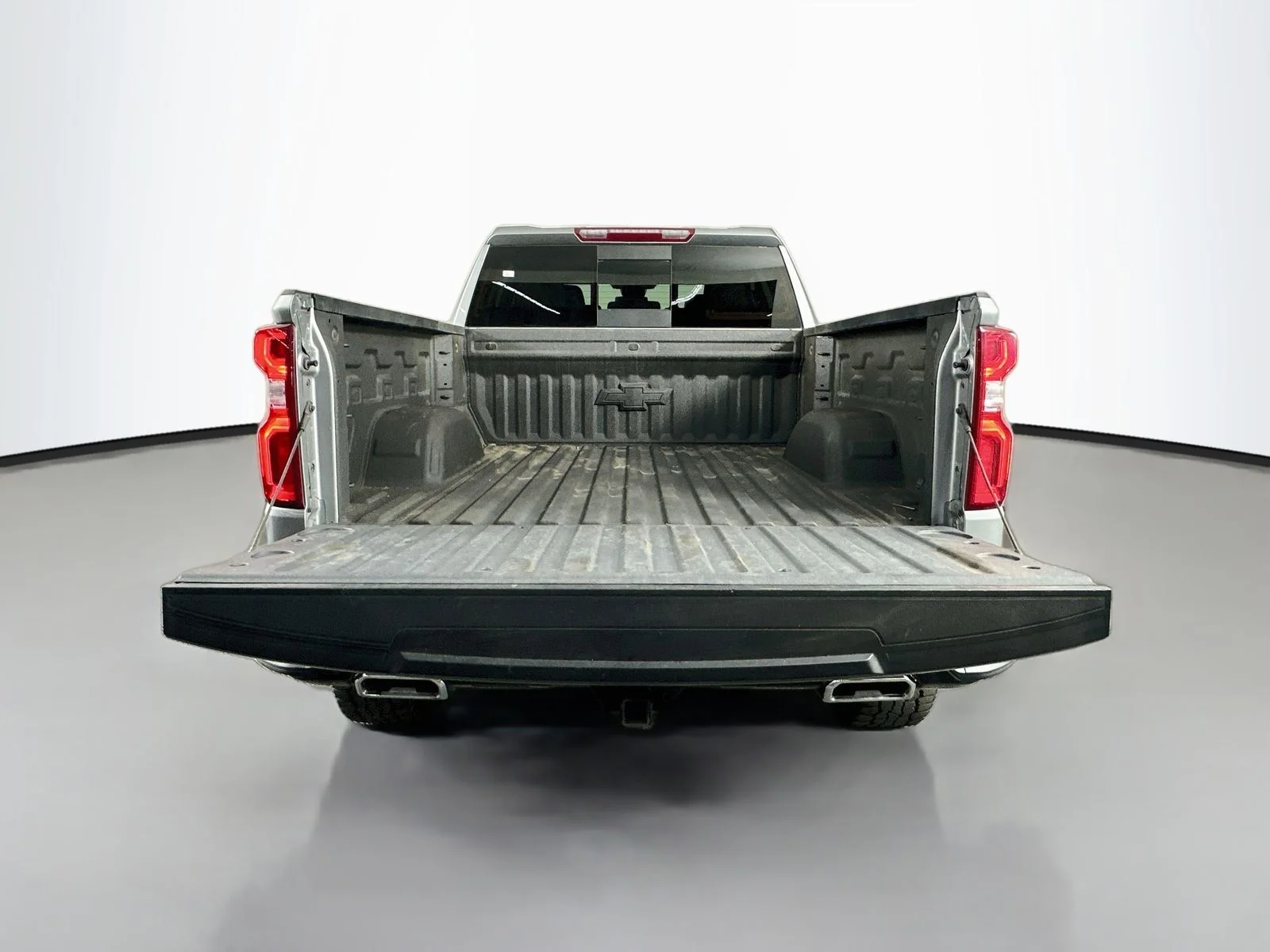 Used 2024 Sterling Gray Metallic Chevrolet LT Trail Boss image 28