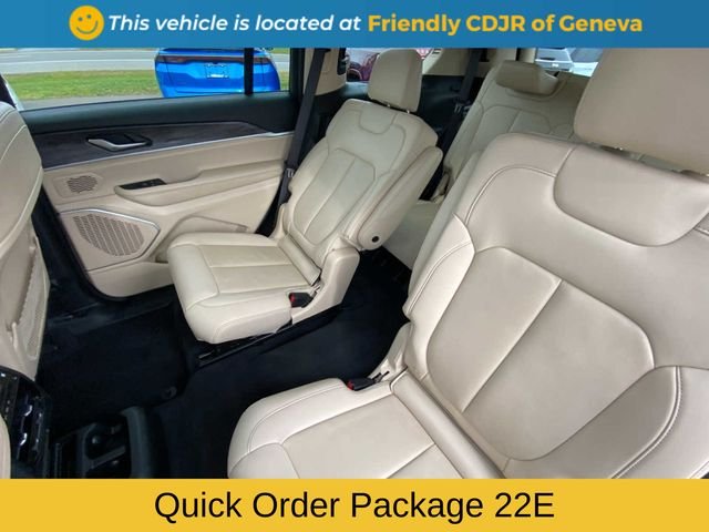Used 2022 Gray Jeep Limited image 11