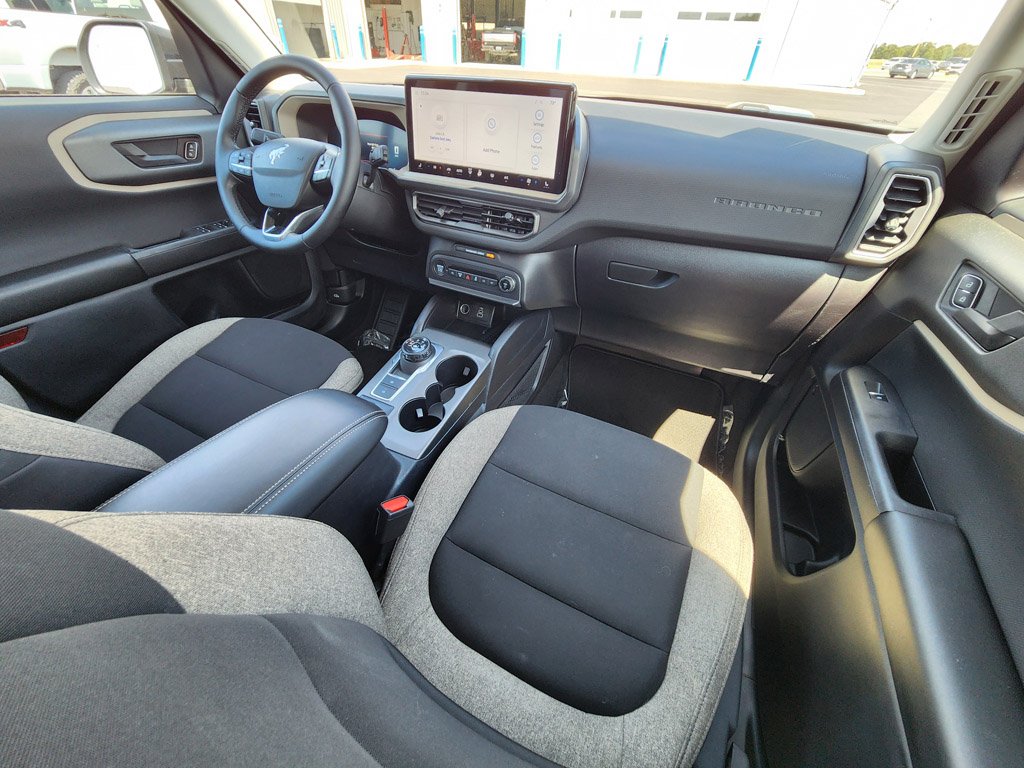 Used 2025 Shadow Black Ford Big Bend image 21