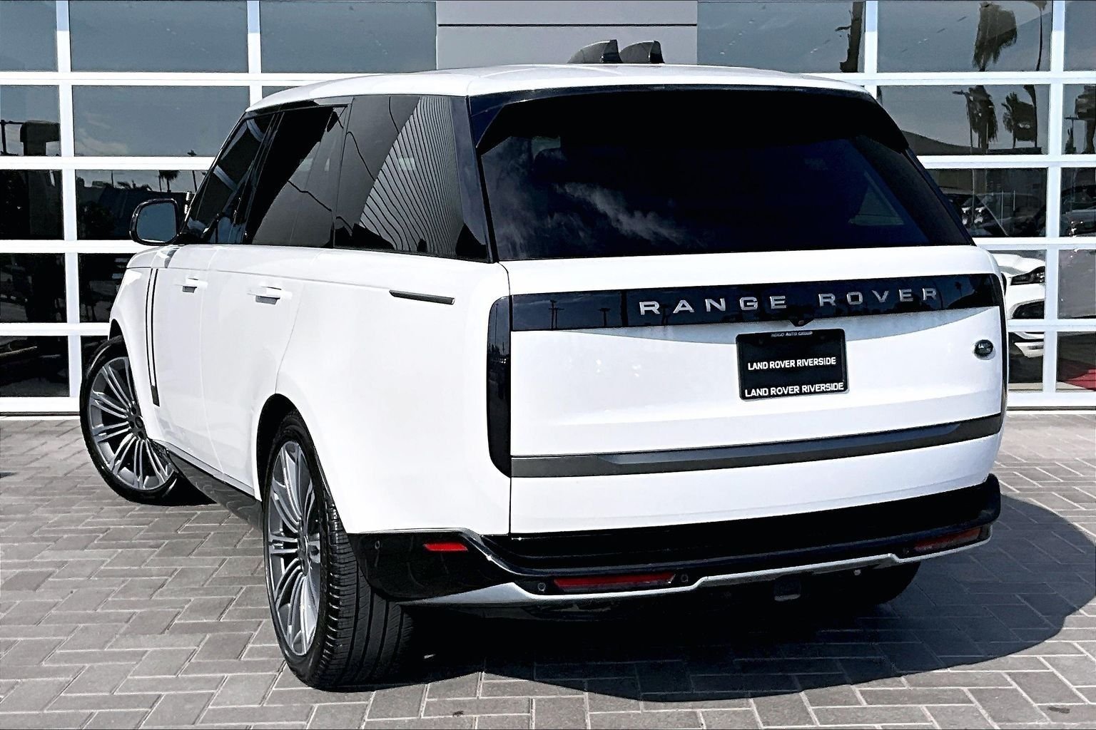 Certified Used 2023 White Land Rover SE image 10