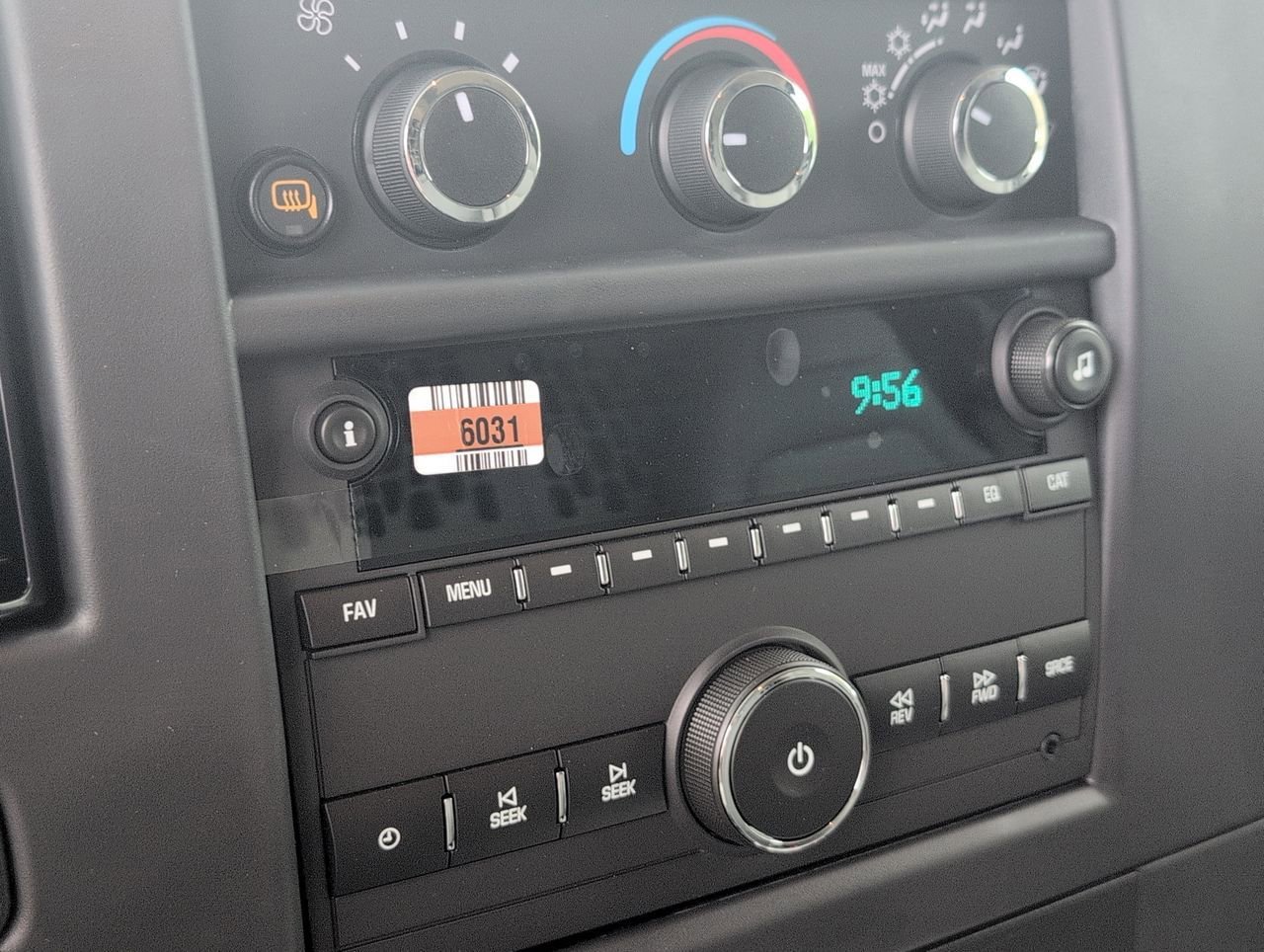 2025 Chevrolet Express Cargo Work Van - Photo 13