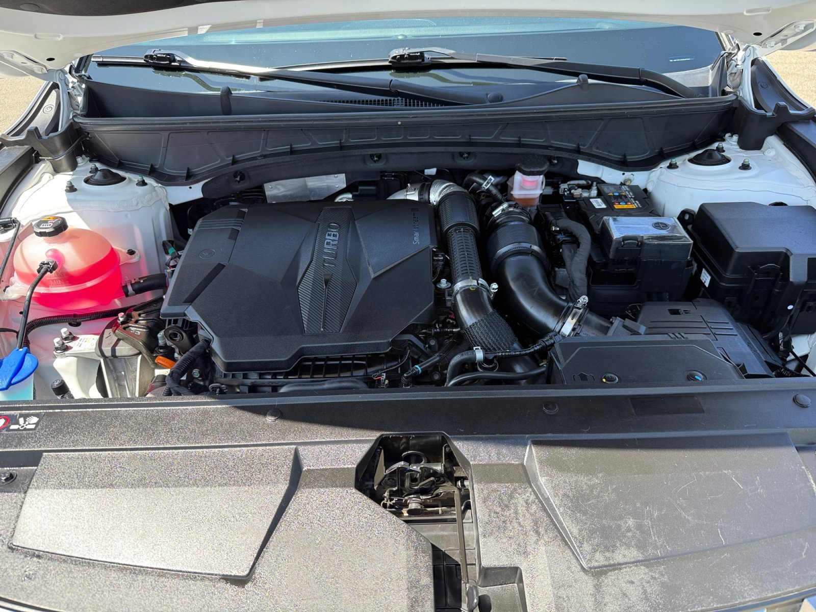 Certified Used 2023 Atlas White Hyundai Limited image 20
