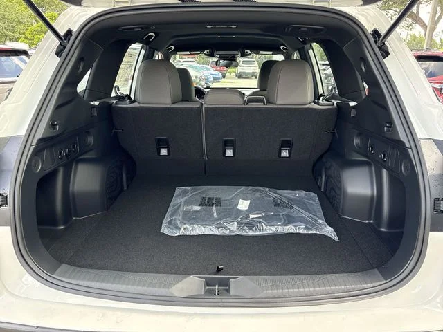 New 2026 CRYSTAL WHITE PEARL Subaru Standard Model image 23