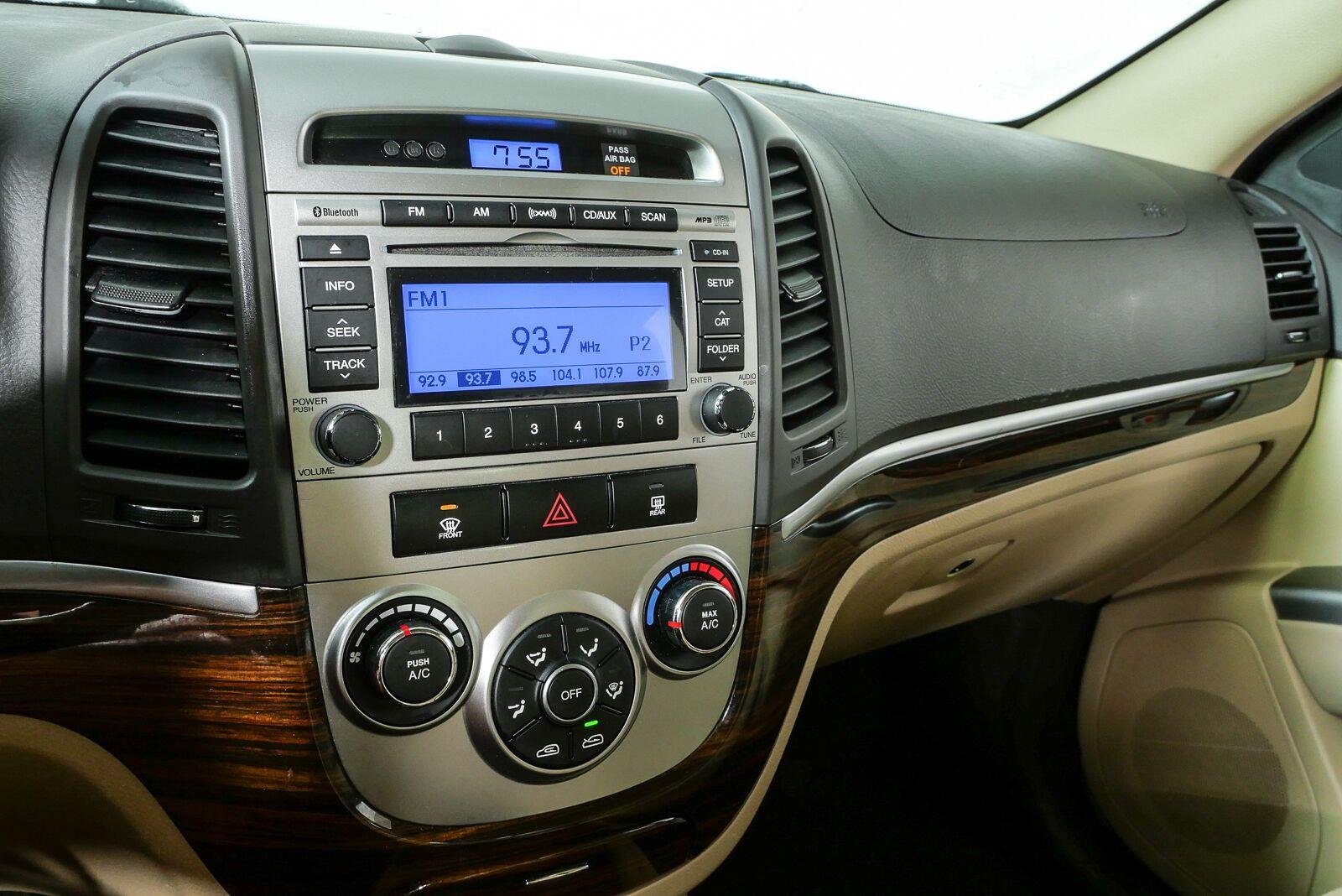 Used 2011 Phantom Black Metallic Hyundai GLS image 12