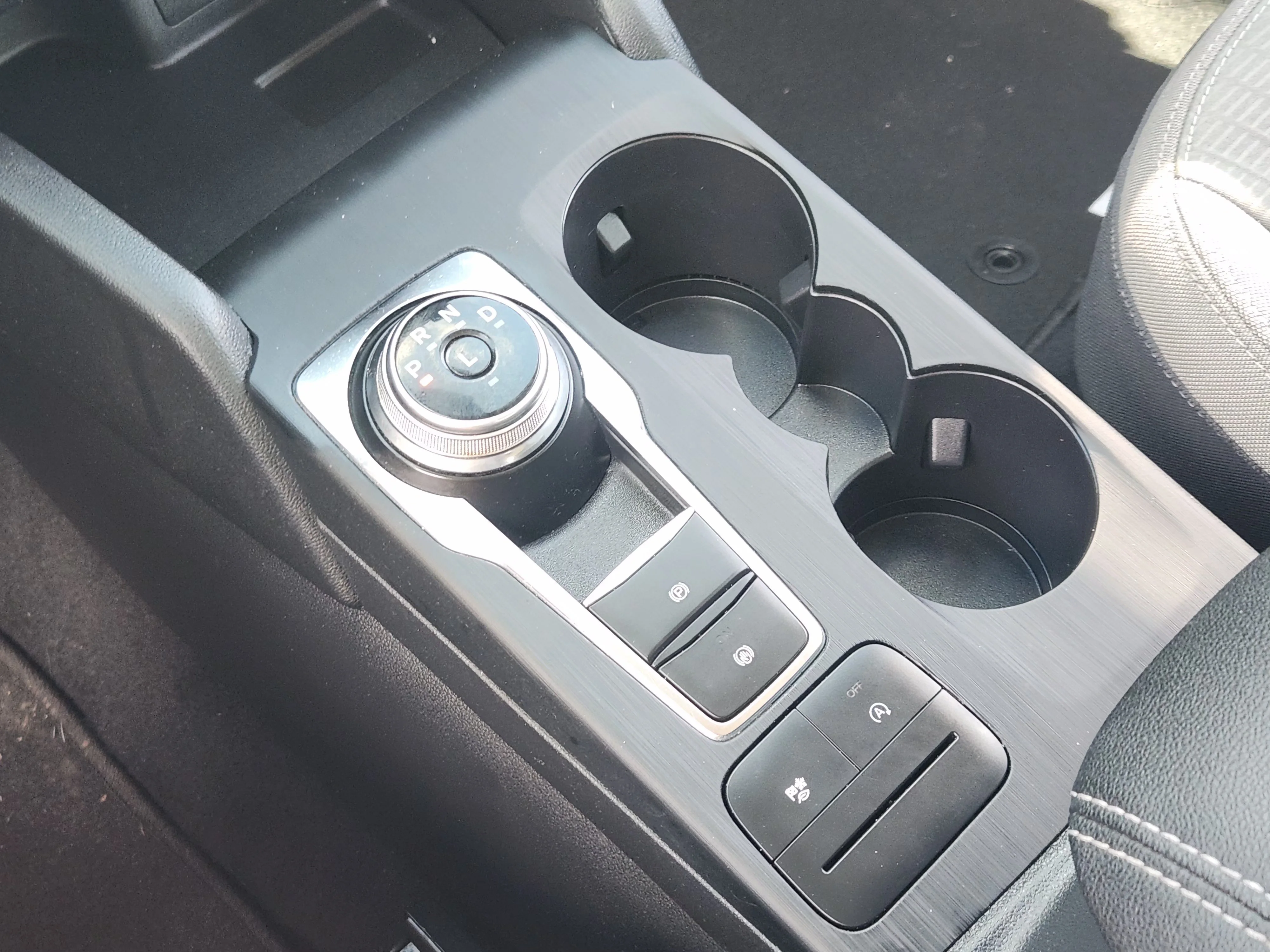 Used 2020  Ford S image 20
