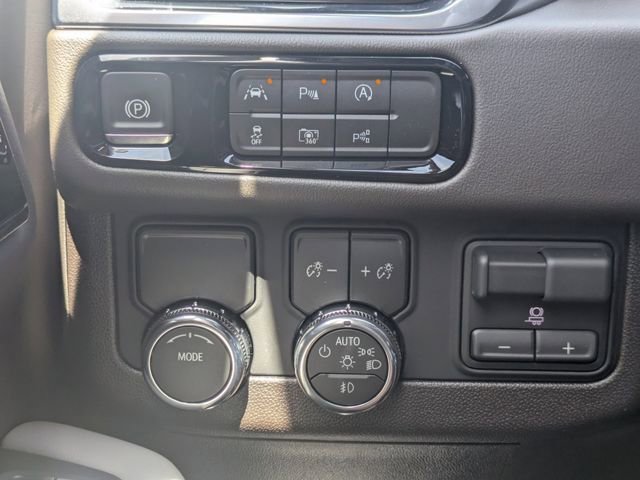 New 2026 Sterling Metallic GMC Elevation image 30