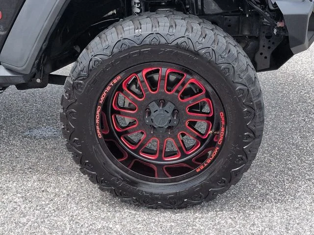 Used 2020 Black Jeep Unlimited Sport image 11