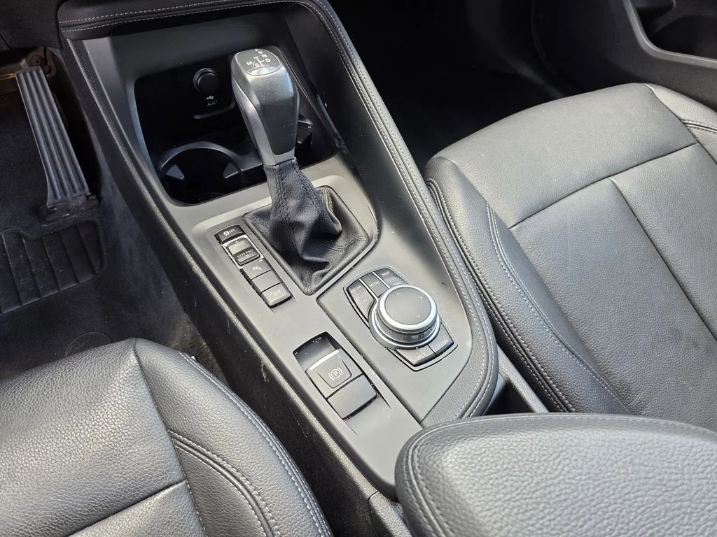 Used 2019 Black BMW xDrive28i image 22