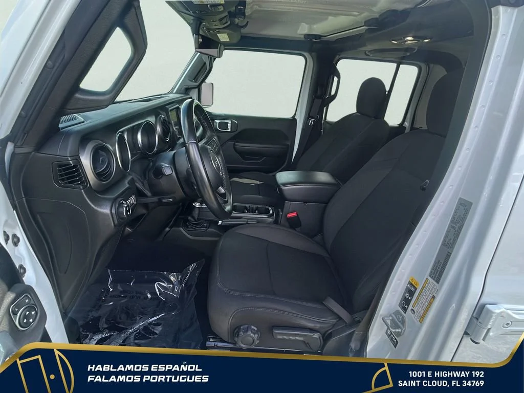 Used 2022  Jeep Willys image 14
