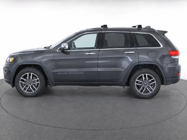 Used 2019 Granite Crystal Metallic Clearcoat Jeep Limited image 7