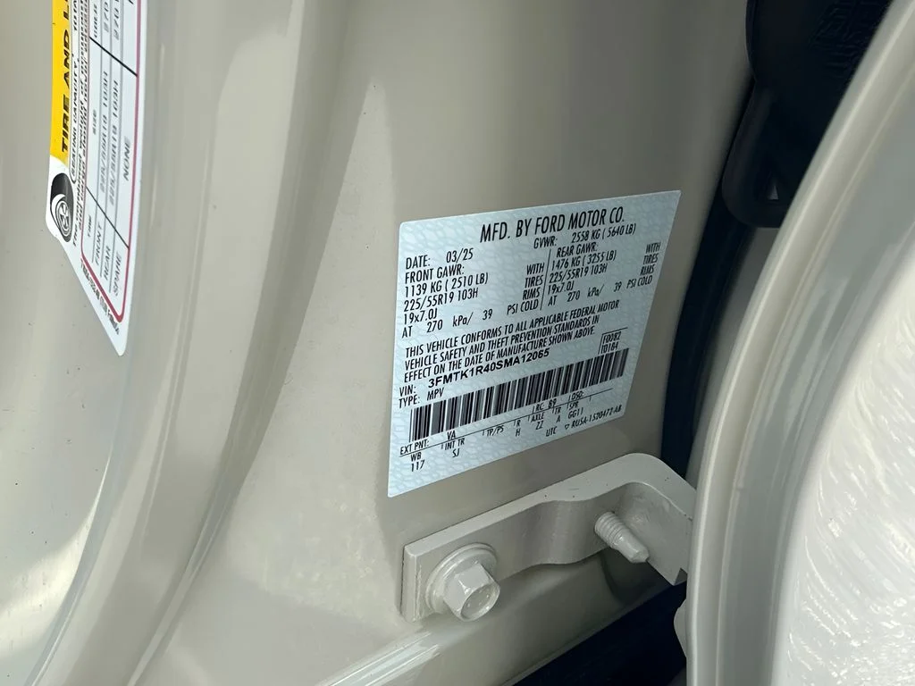 Used 2025 Beige Ford Select image 19