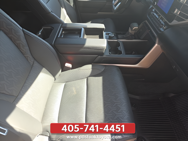 Used 2025  Toyota SR5 image 31