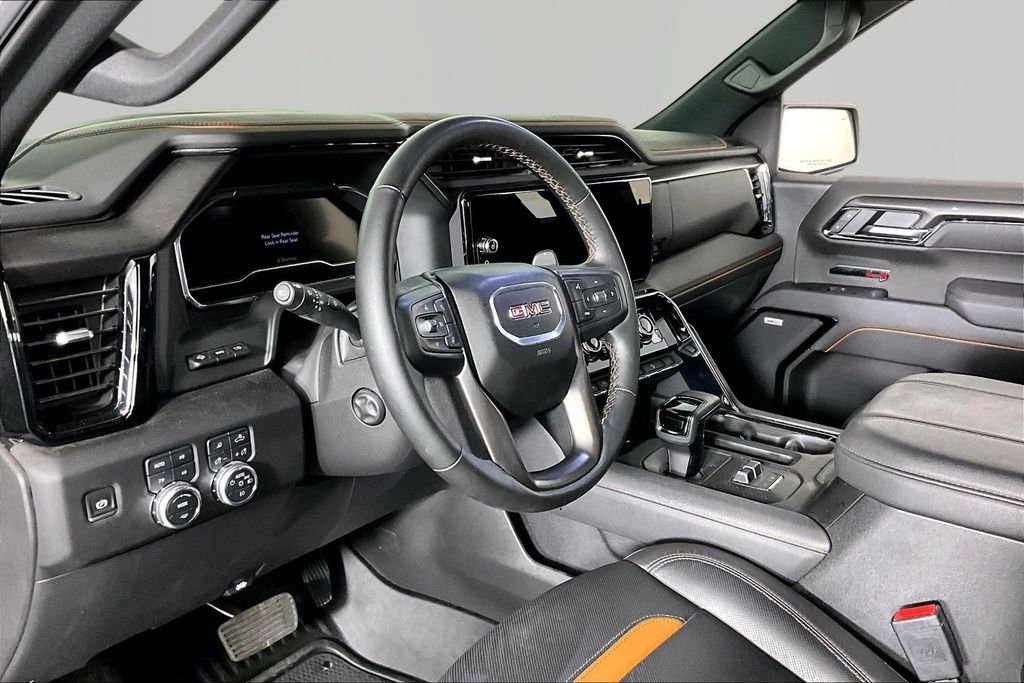 Used 2025 White GMC AT4 image 14