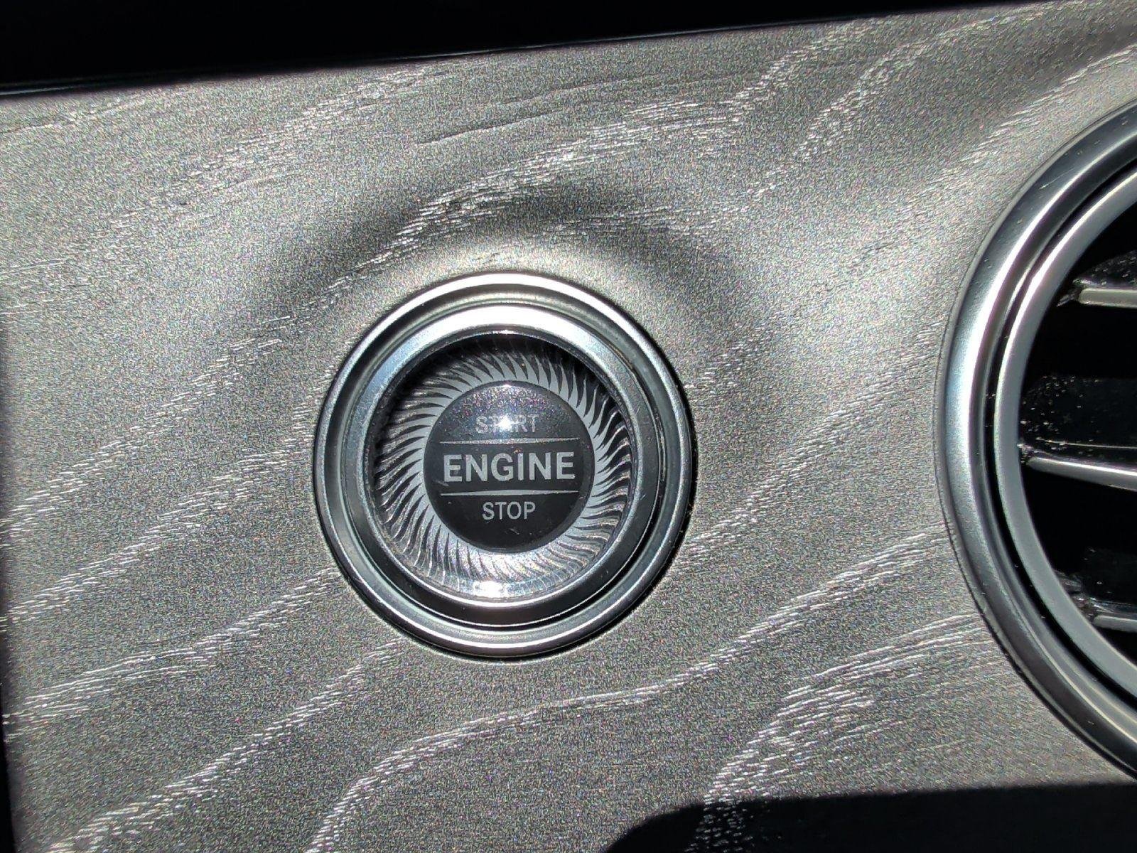 Used 2021 designo Diamond White Mercedes-Benz AMG® E 53 image 23