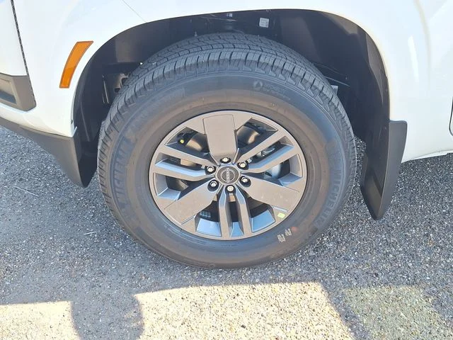 New 2026 Glacier White Nissan Crew Cab SV image 26