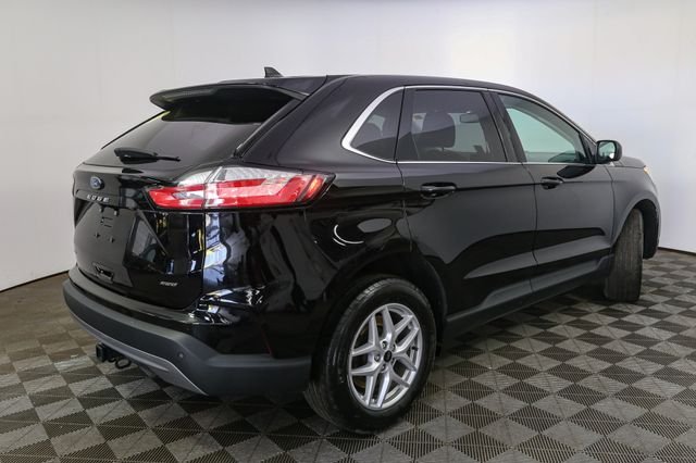 Used 2024 Black Ford SEL image 13