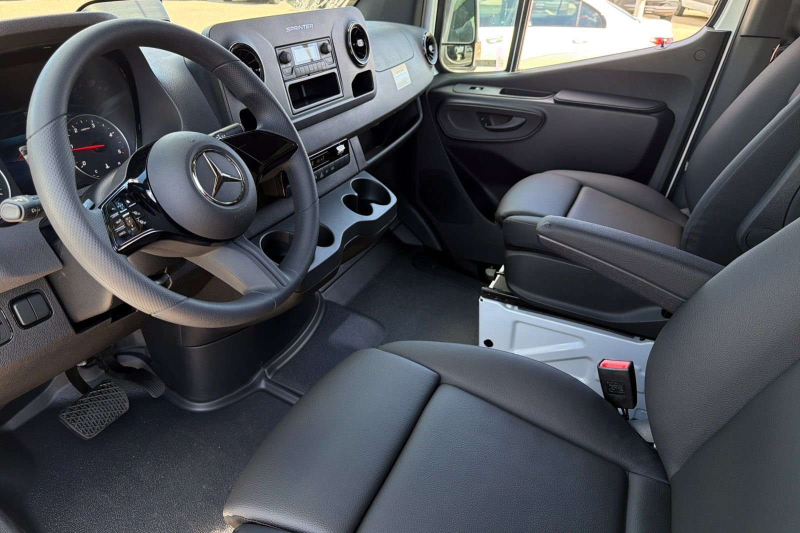 New 2026 Arctic White Mercedes-Benz Cargo 170 WB image 8
