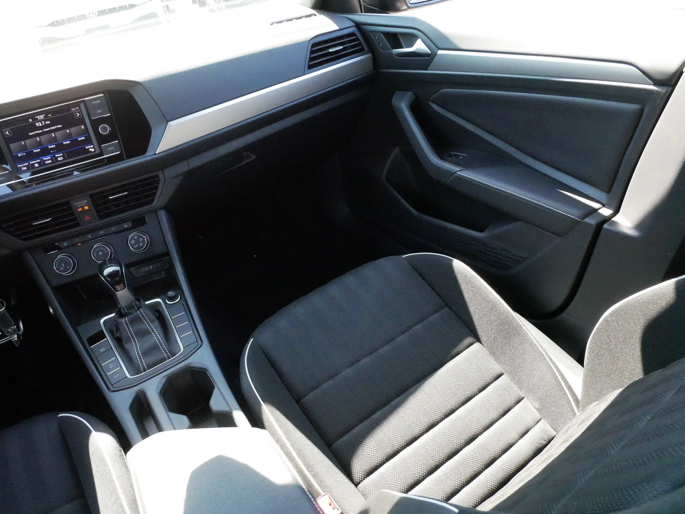 Certified Used 2024 Platinum Gray Metallic Volkswagen Sport image 11