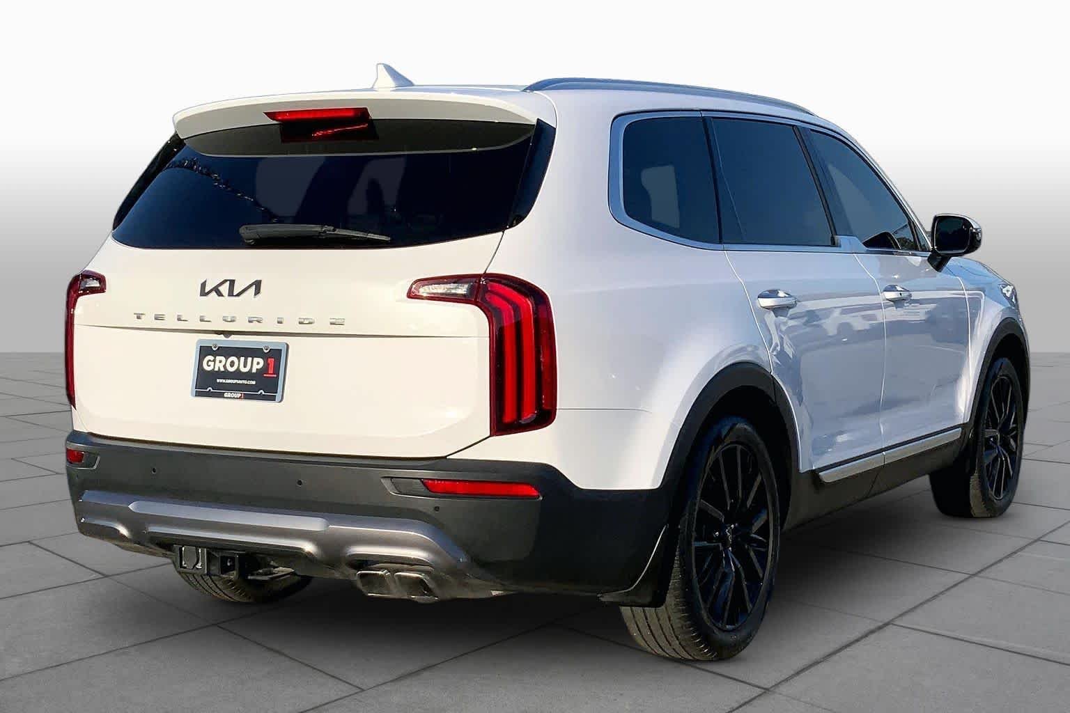 Used 2022 Glacial White Pearl Kia SX image 12