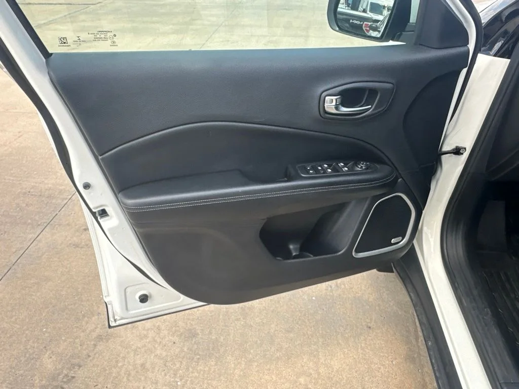 Used 2020 White Jeep Limited image 7