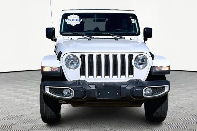 Used 2020 White Jeep Unlimited Sahara image 3
