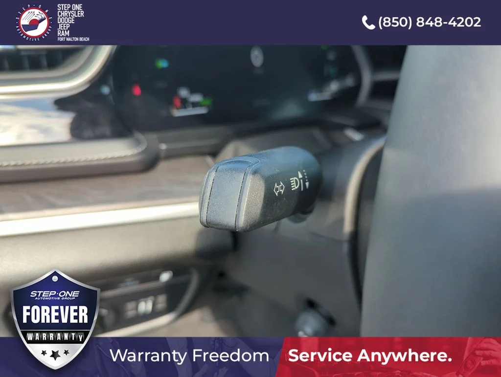 Used 2022 Silver Jeep 4xe image 20