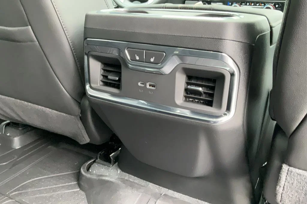 New 2026 Chevrolet Silverado 1500 High Country 4D Crew Cab