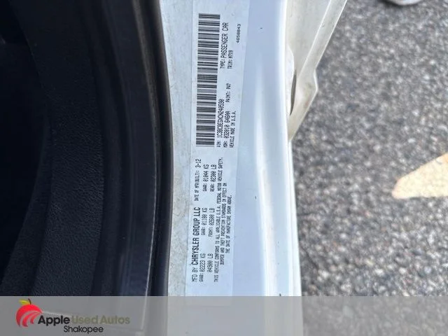 Used 2012 White Chrysler Touring image 11
