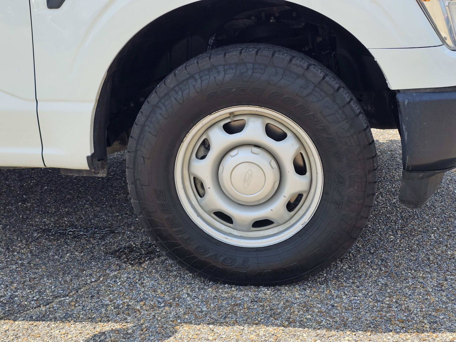 Used 2021 White Ford XL image 6