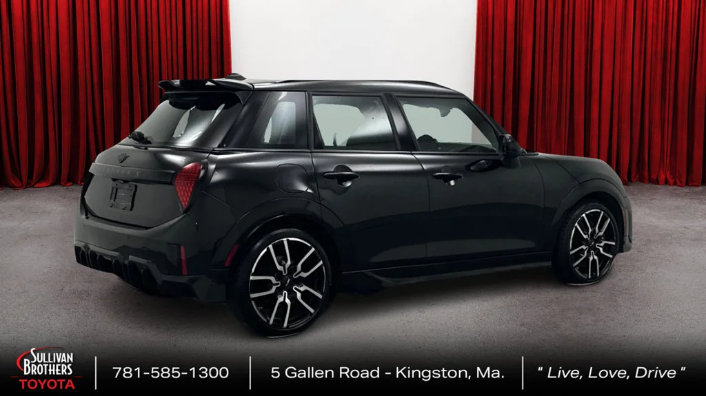 Used 2025 Black MINI Iconic image 5