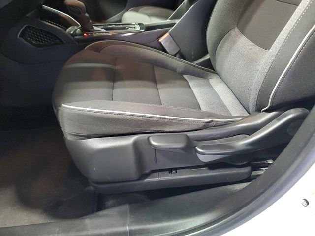 Used 2022 White Chevrolet LS image 12