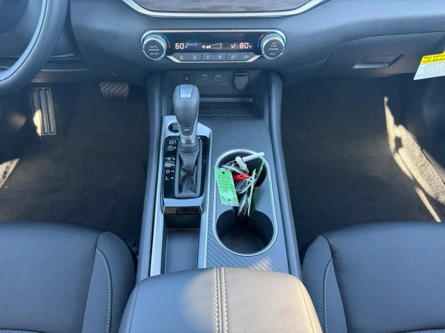 New 2026 Pearl White Nissan 2.5 SV image 19