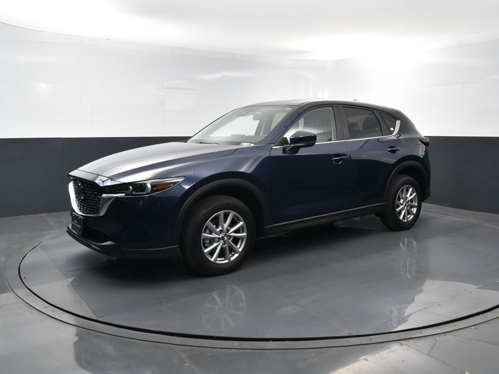 2023 Mazda CX-5 S Preferred package Auto AWD's photo