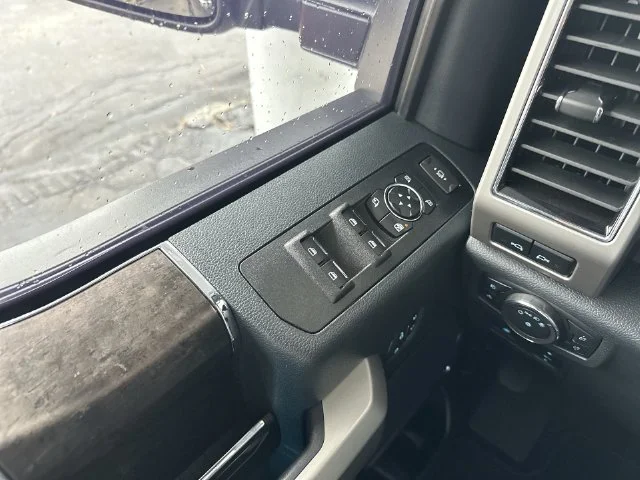 Used 2022 Blue Ford Lariat image 14
