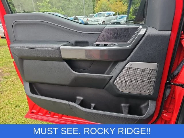 Used 2022 Red Ford XLT image 27