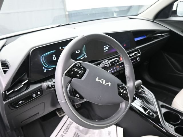 Used 2024 White Kia EX Touring image 13